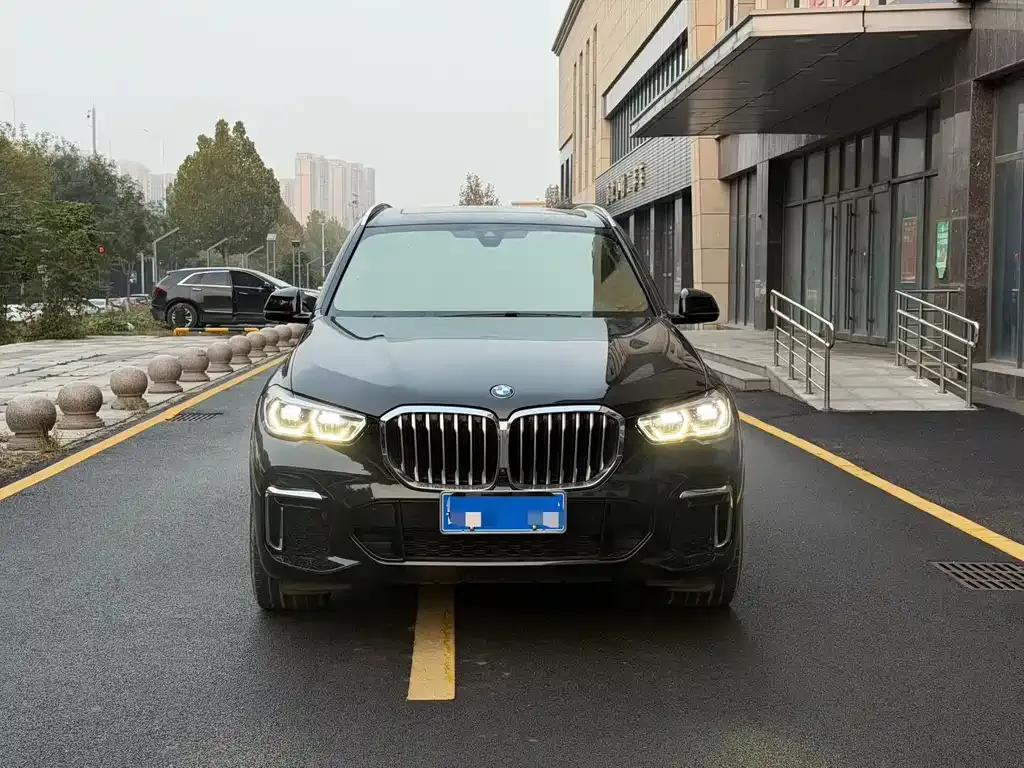 BMW X5 — фото 2