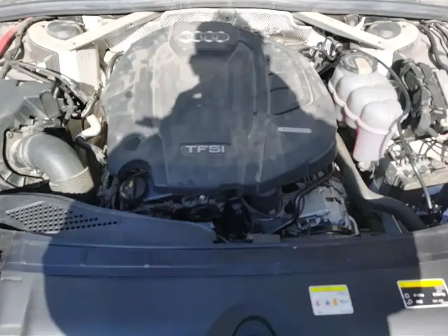 Audi A4L 2021 из CN, фото 10