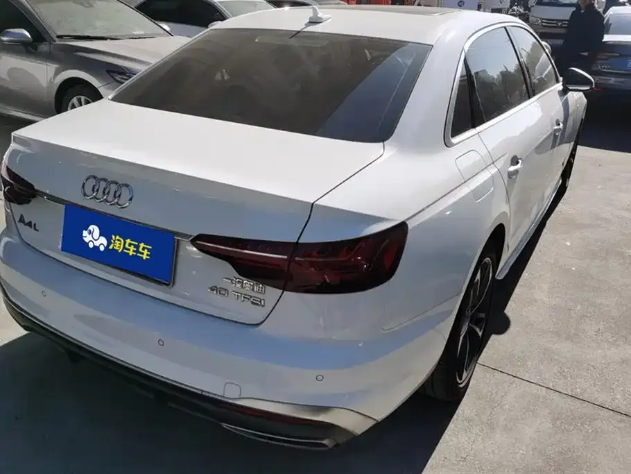Audi A4L 2021 из CN, фото 3