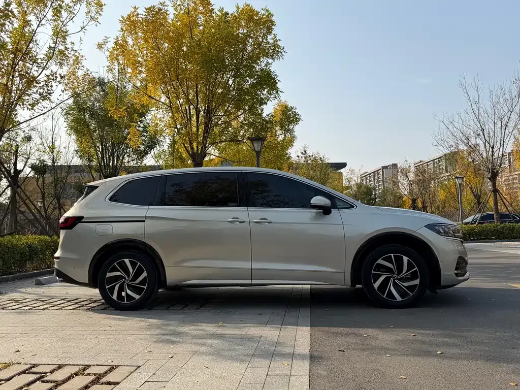 Volkswagen Viloran 2022 из CN, фото 4