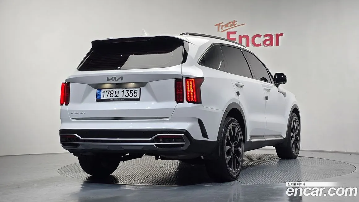 Kia Sorento 2023 из KR, фото 2