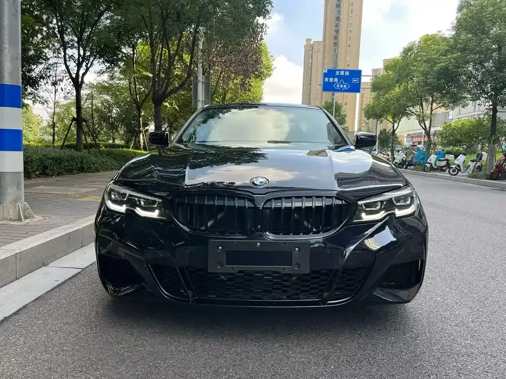 BMW 3 Series 2021 из CN, фото 2