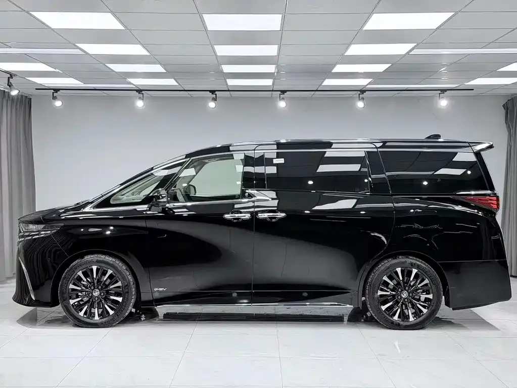 Toyota Alphard 2025 из CN, фото 3