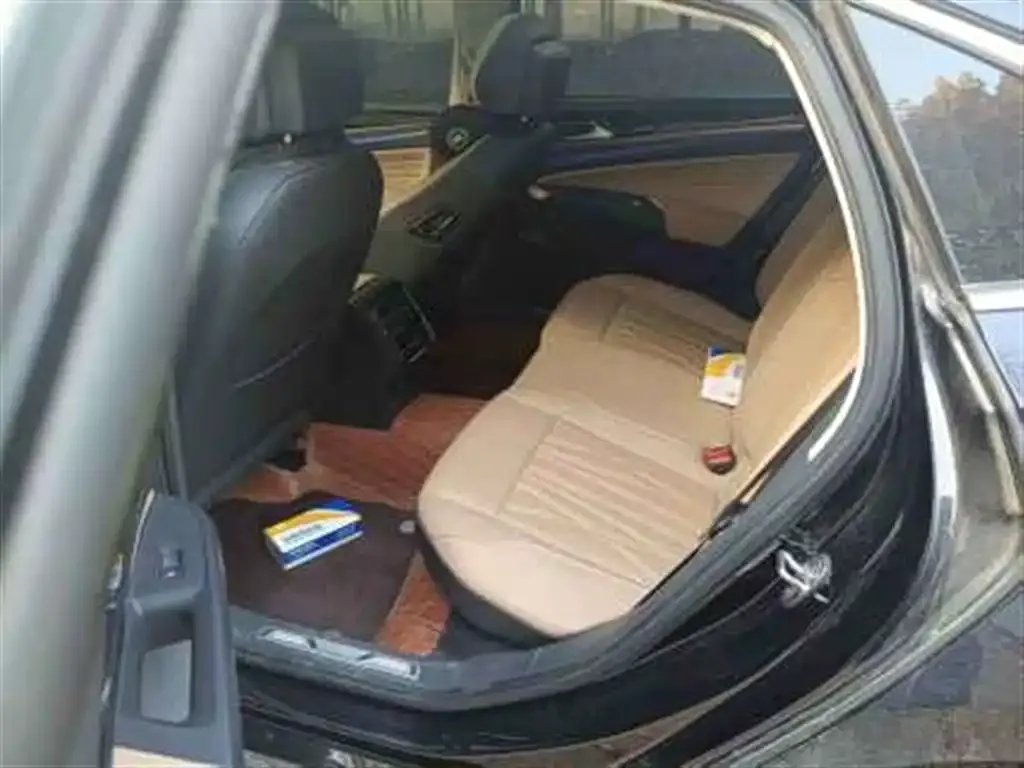 Volkswagen Passat 2024 из CN, фото 8