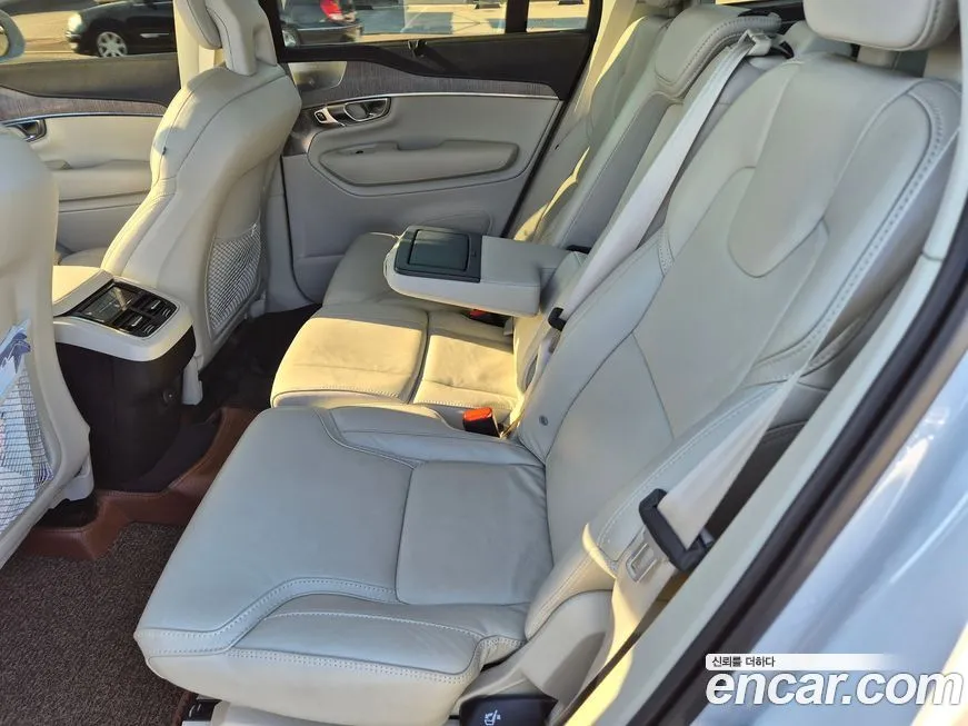 Volvo XC90 2021 из KR, фото 9