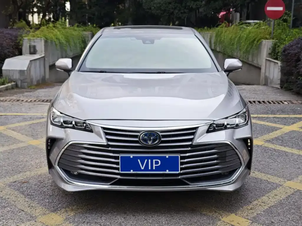 Toyota Avalon 2022 из CN, фото 2