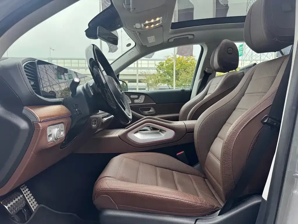 Mercedes-Benz GLS — фото 10