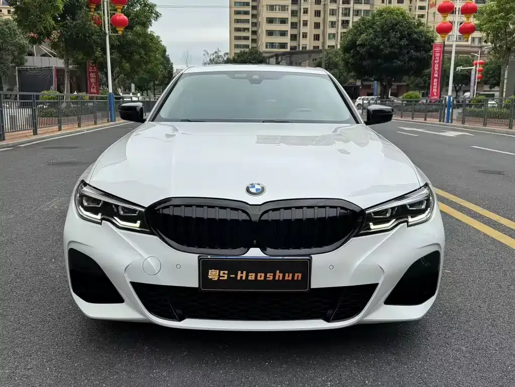 BMW 3 Series 2021 из CN, фото 2