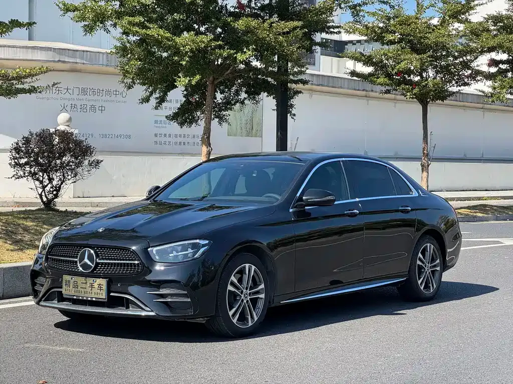 Mercedes-Benz E-Class — фото 3