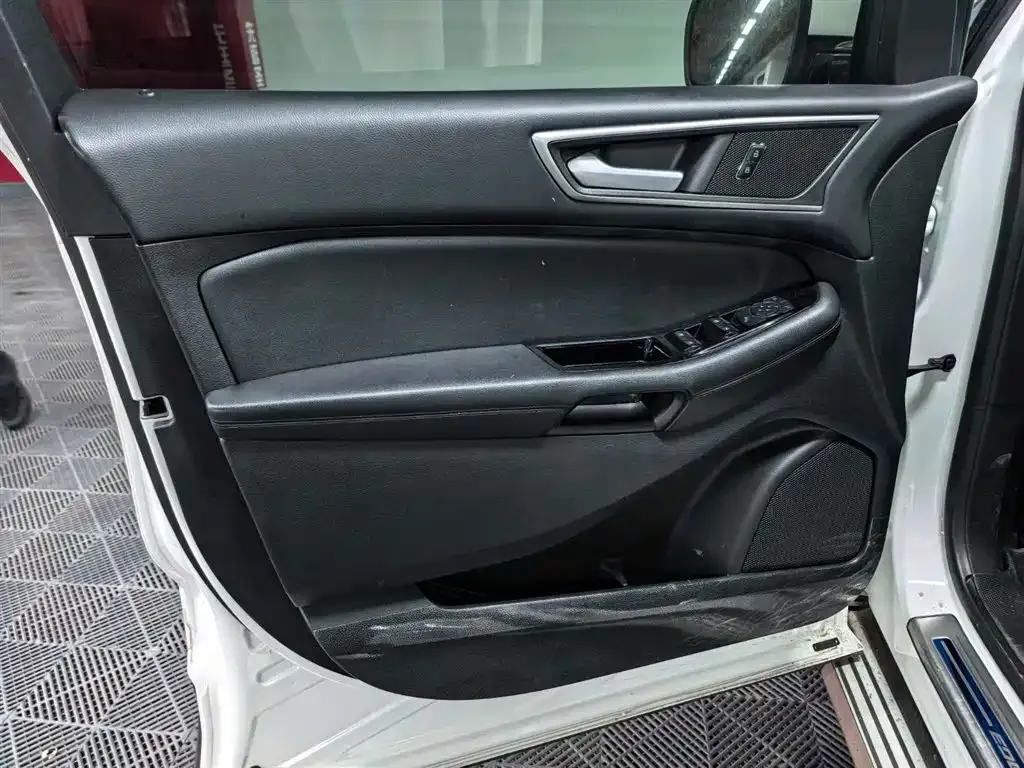 Ford Edge 2021 из CN, фото 6