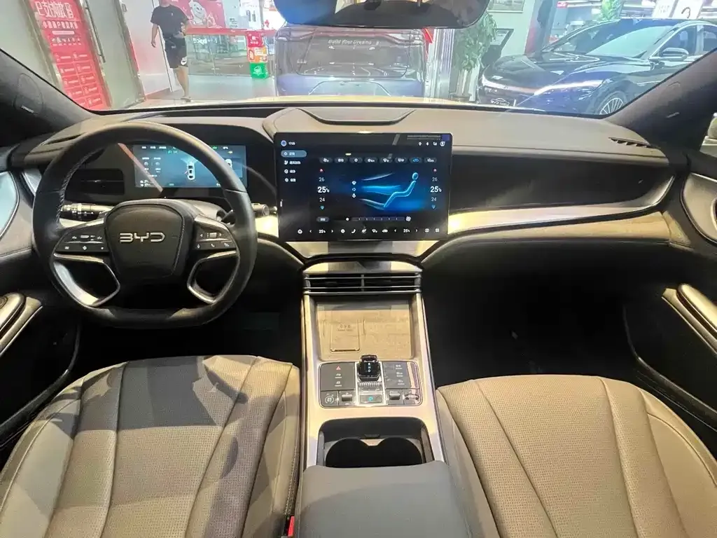BYD Seal 07 DM-i 2025 из CN, фото 10