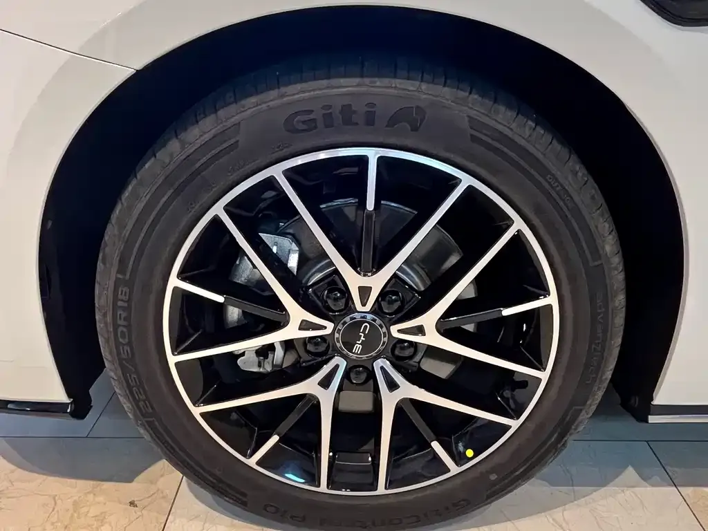 BYD Seal 07 DM-i 2025 из CN, фото 2