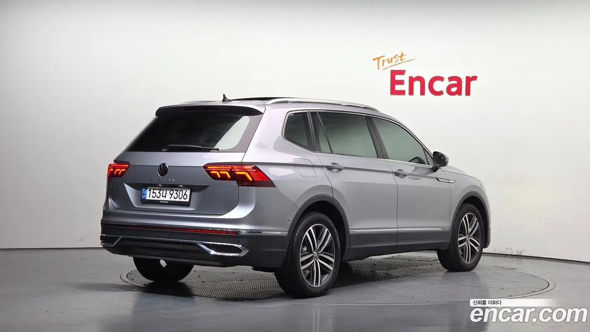 Volkswagen Tiguan — фото 2