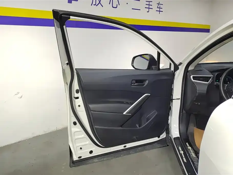 Toyota Corolla Cross 2024 из CN, фото 7