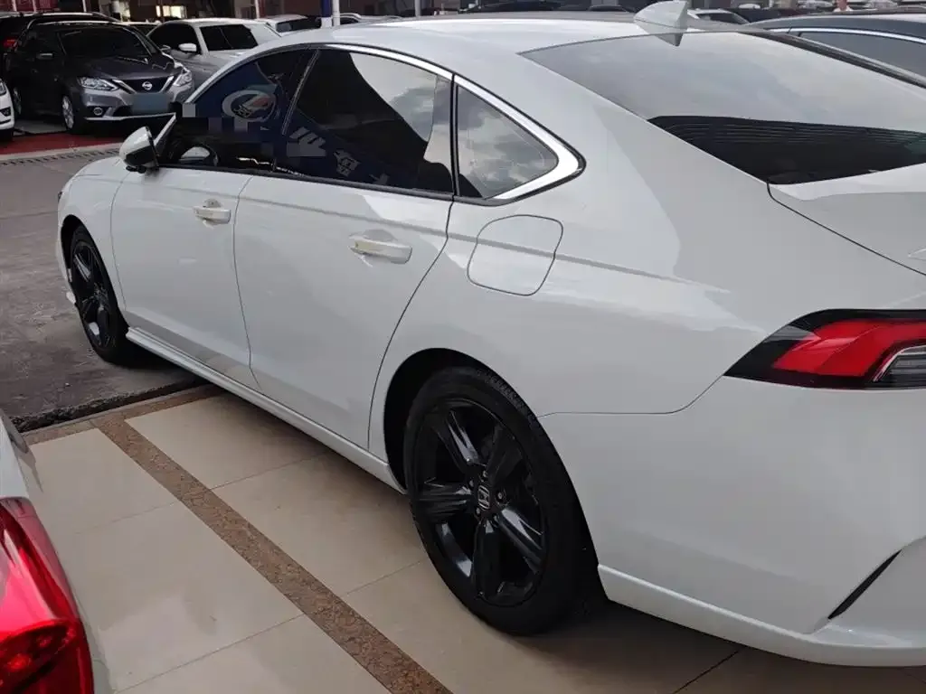 Honda Inspire 2024 из CN, фото 5