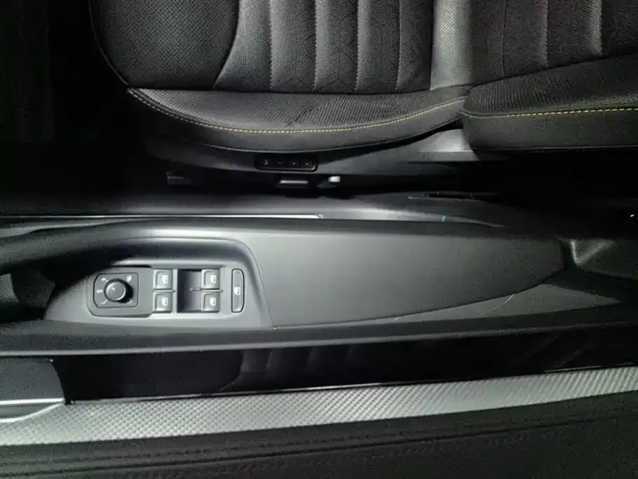 Volkswagen CC 2022 из CN, фото 7