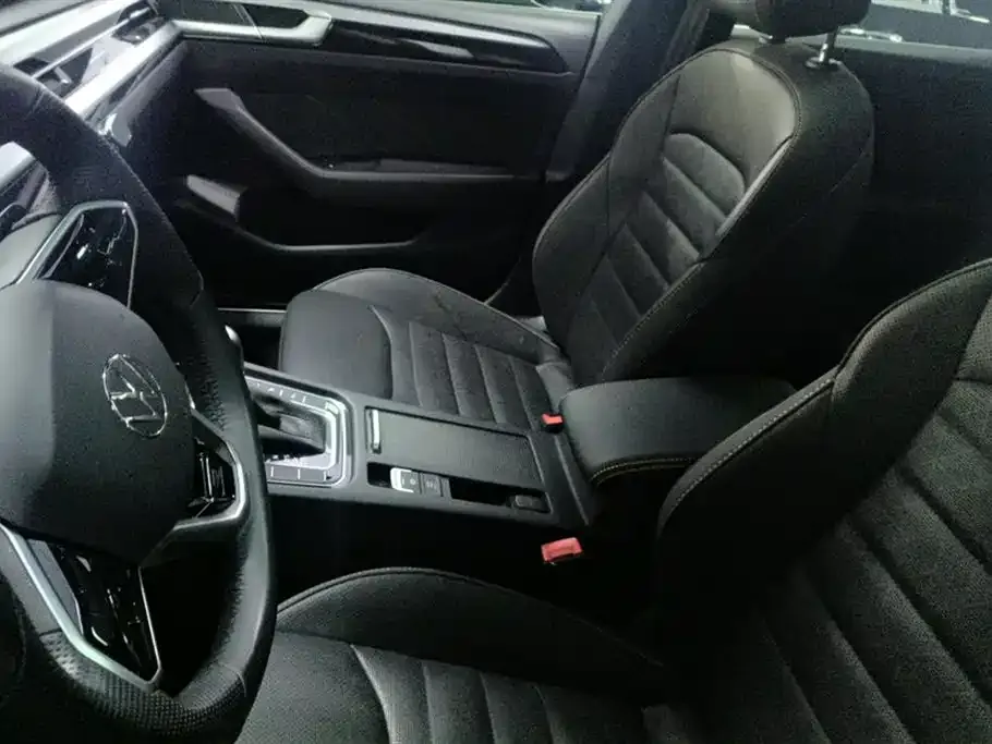 Volkswagen CC 2022 из CN, фото 9