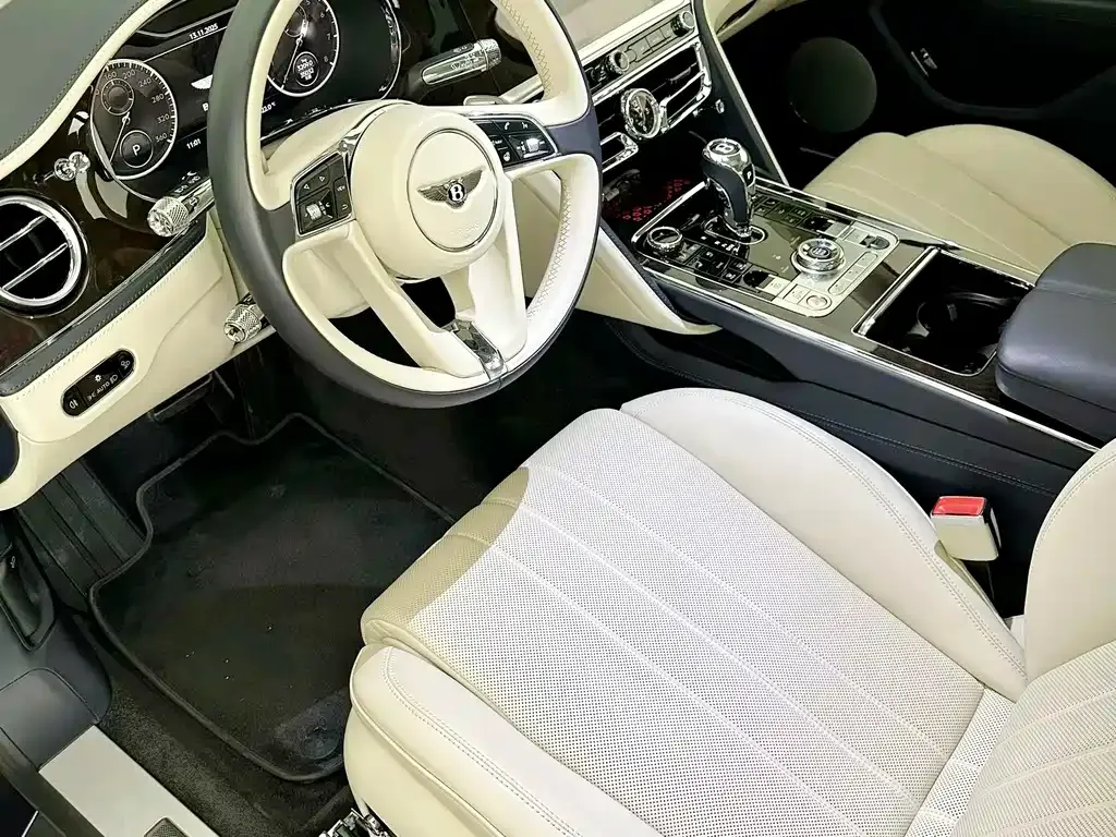 Bentley Flying Spur — фото 6