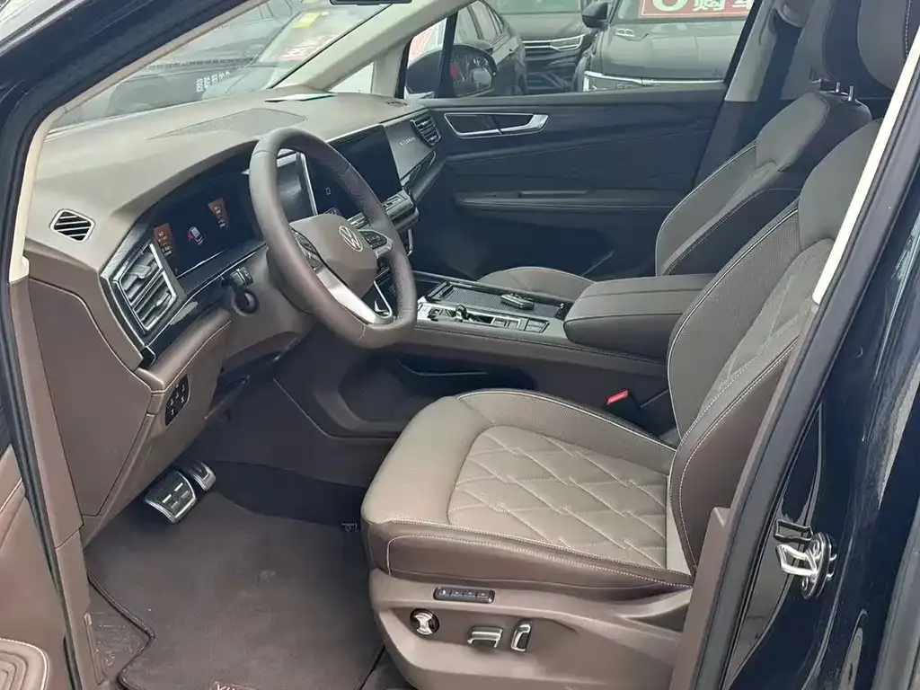 Volkswagen Viloran 2024 из CN, фото 3