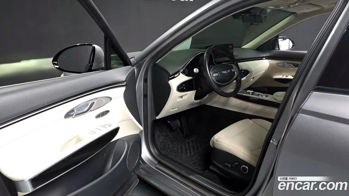 Genesis GV70 — фото 10