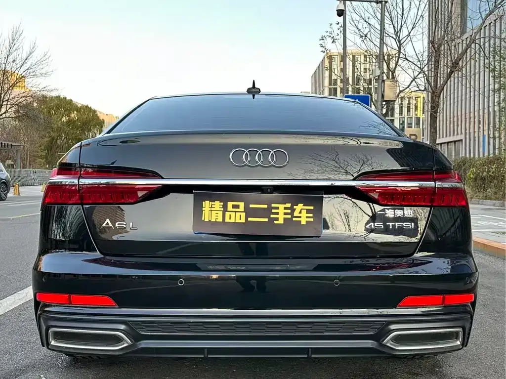 Audi A6L — фото 8