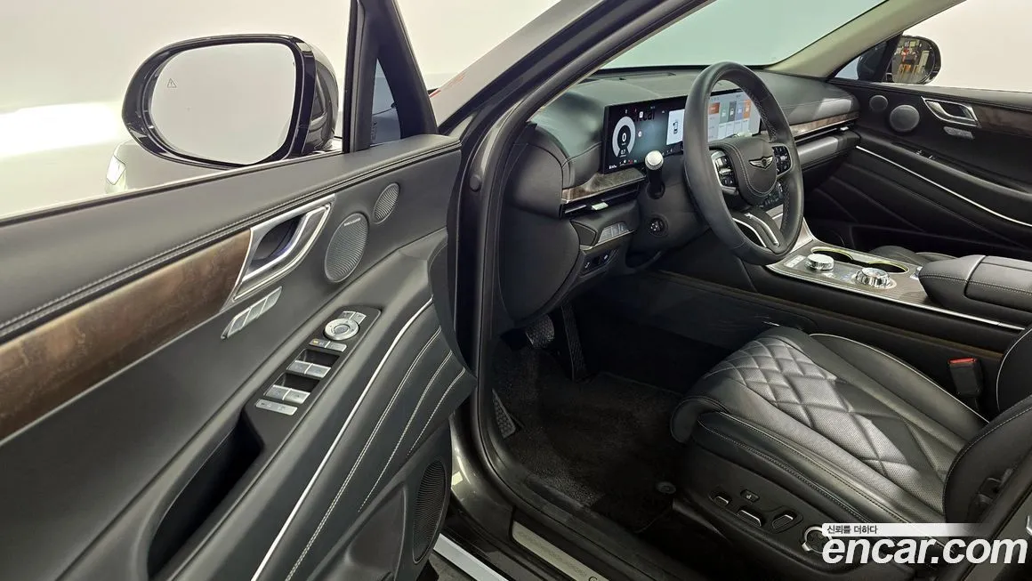 Genesis GV80 — фото 10