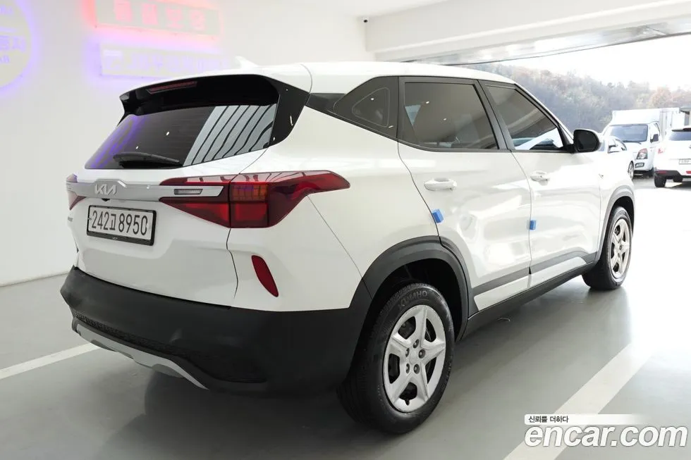 Kia Seltos 2023 из KR, фото 2