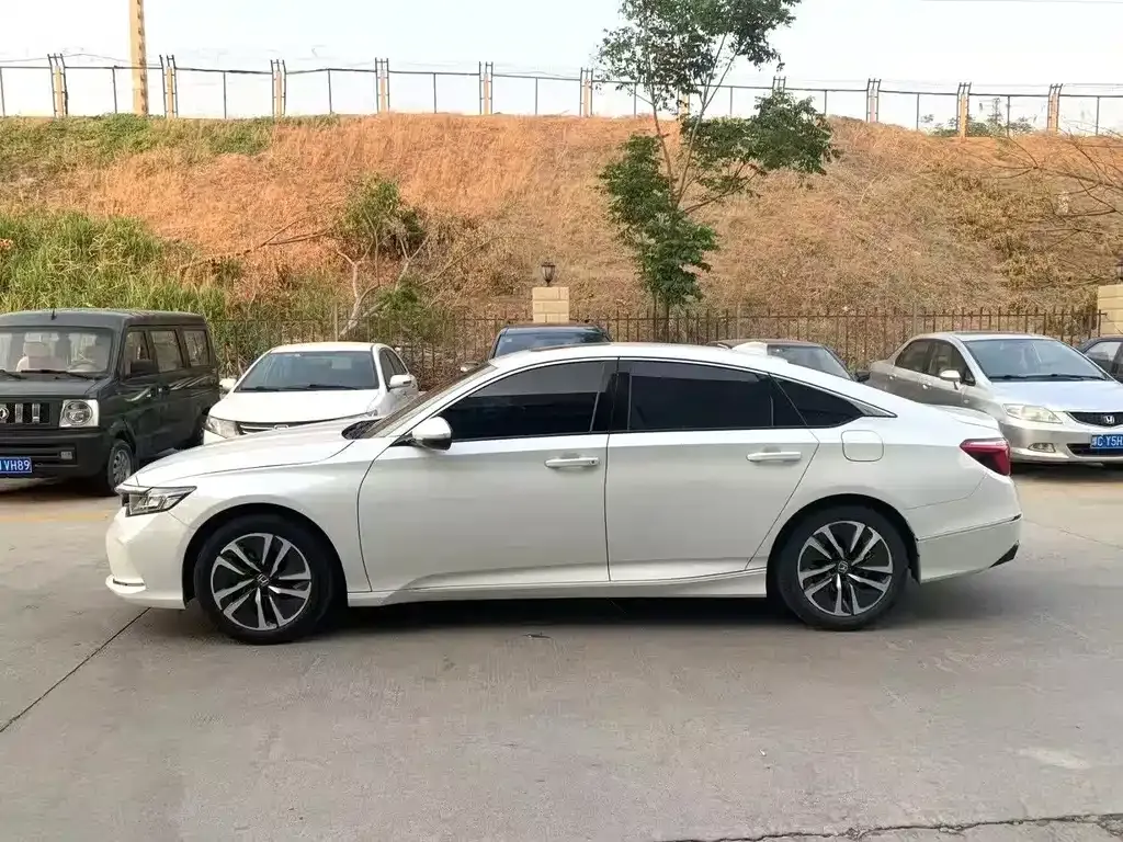Honda Inspire — фото 4