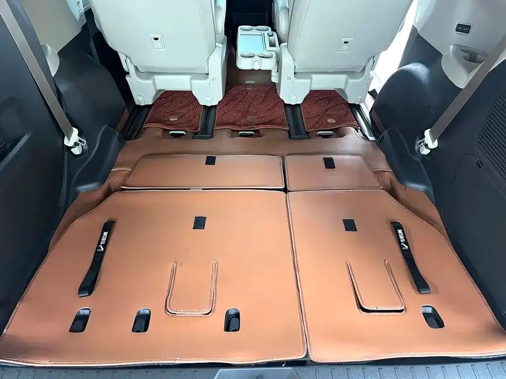 Toyota Sienna 2024 из CN, фото 8