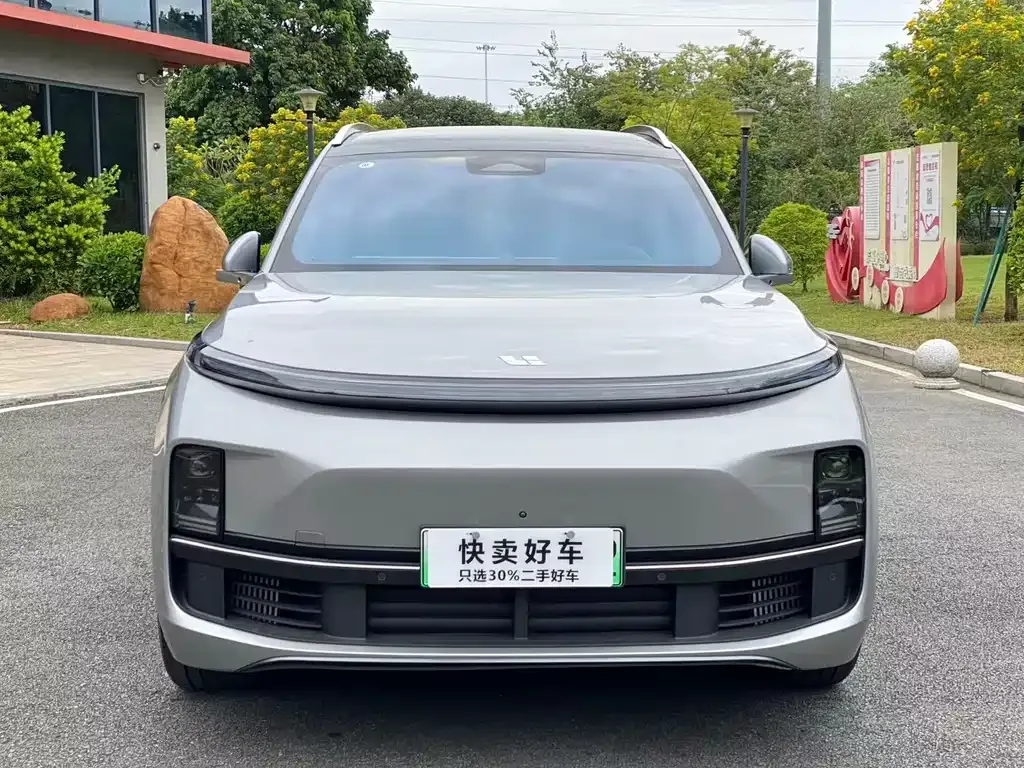 Li Auto L8 2023 из CN, фото 2