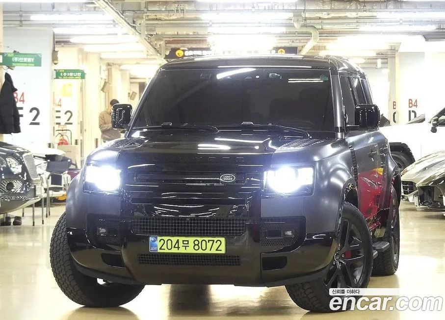 Land Rover Defender