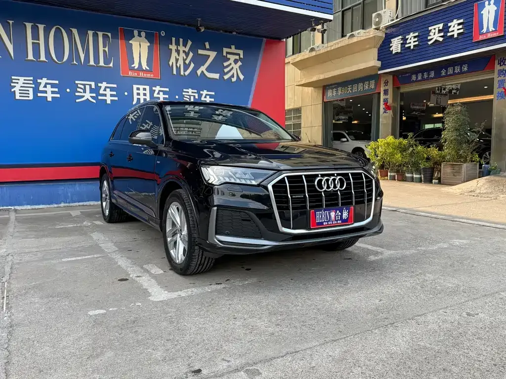 Audi Q7 2021 из CN, фото 3