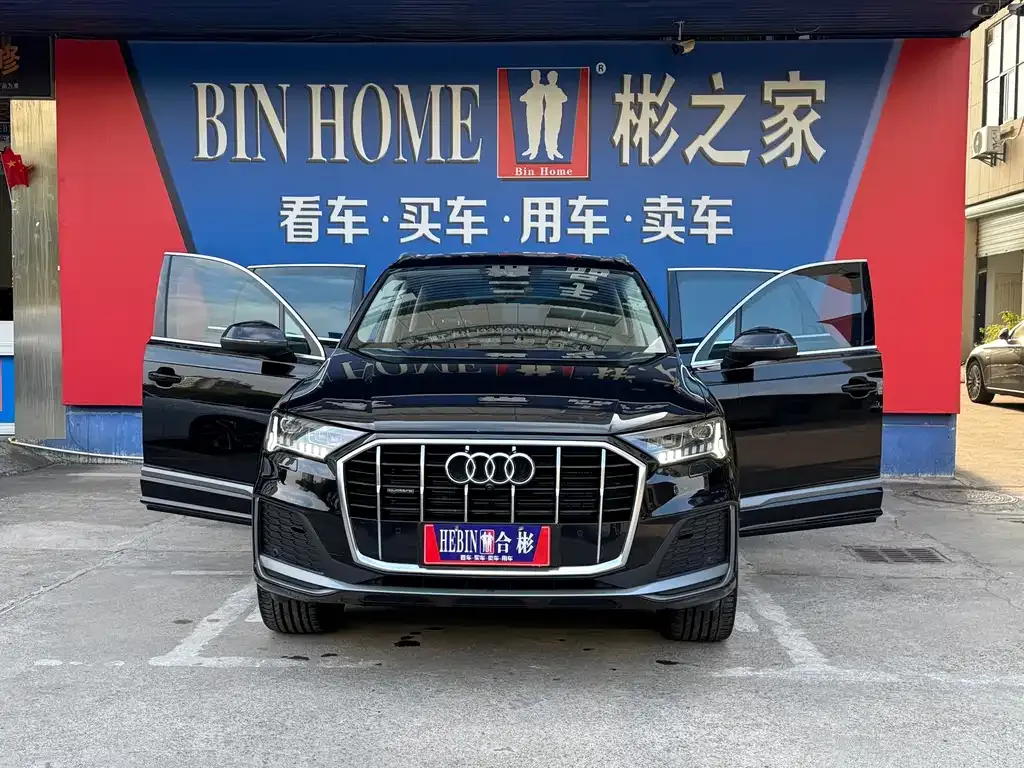 Audi Q7 2021 из CN, фото 8