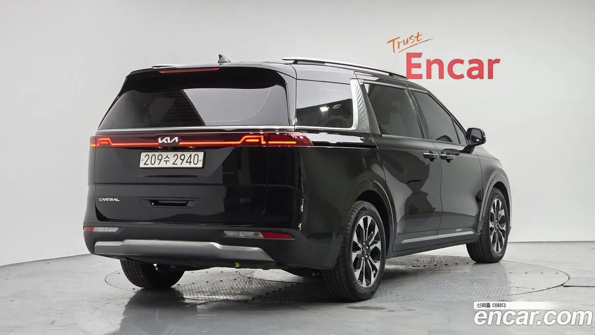 Kia Carnival 2023 из KR, фото 2