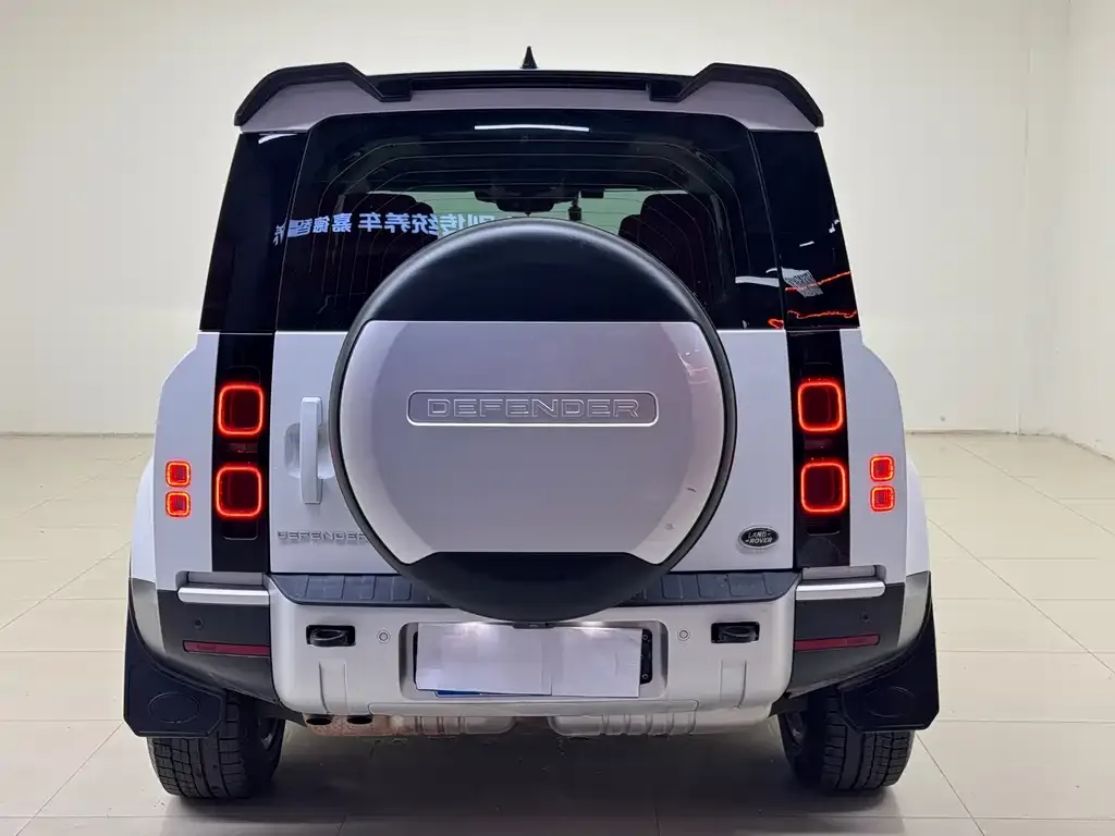 Land Rover Defender — фото 4