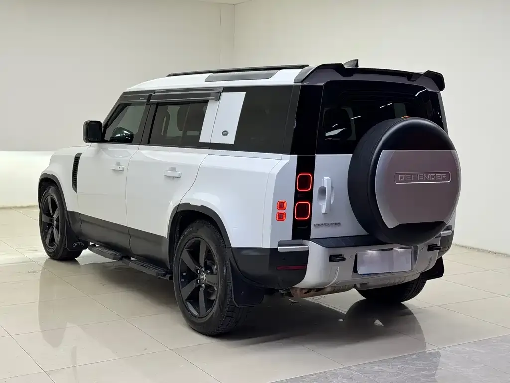 Land Rover Defender — фото 5