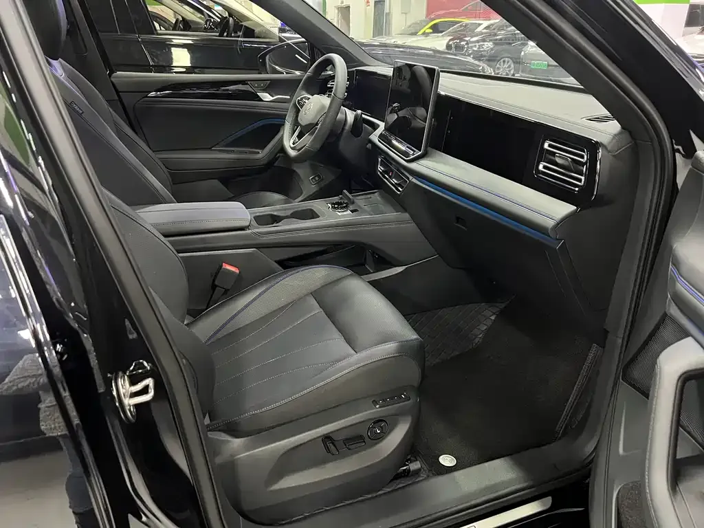 Volkswagen Tiguan L 2025 из CN, фото 4