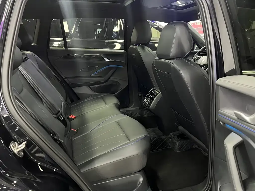 Volkswagen Tiguan L 2025 из CN, фото 6