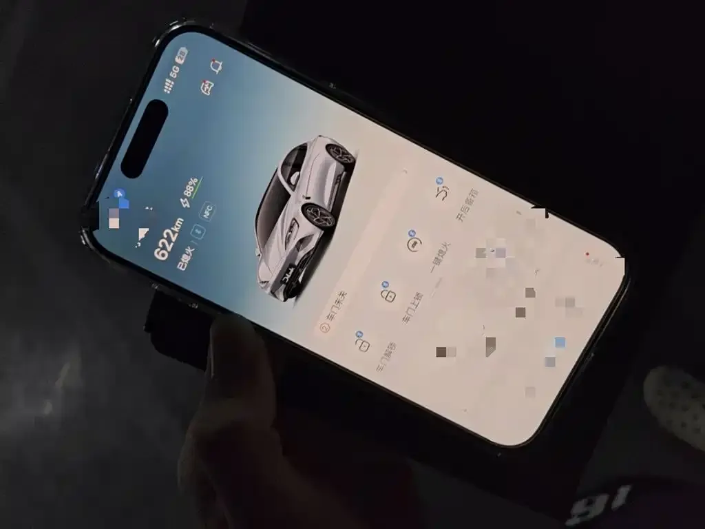 BYD Seal — фото 10