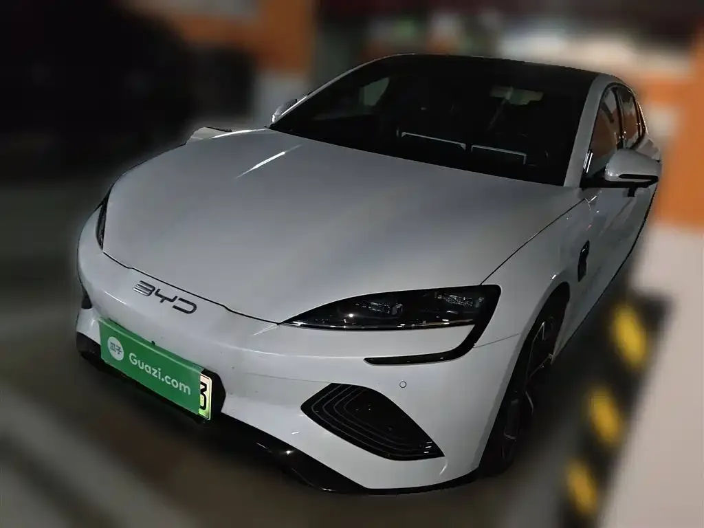 BYD Seal — фото 2