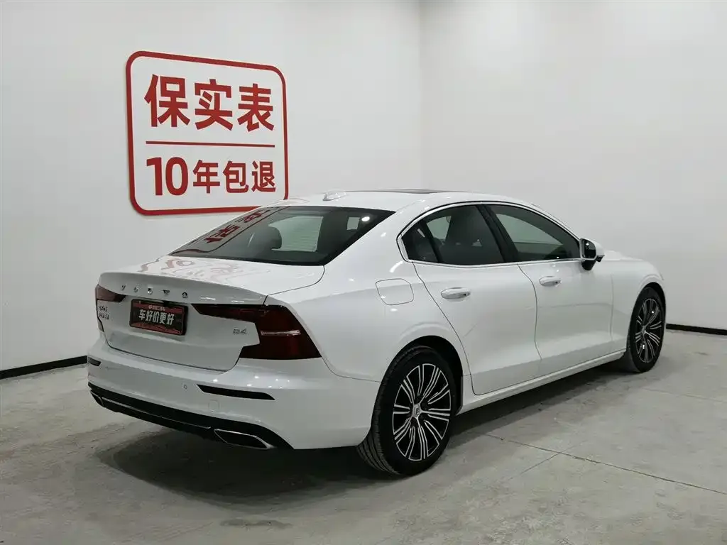Volvo S60 2022 из CN, фото 2