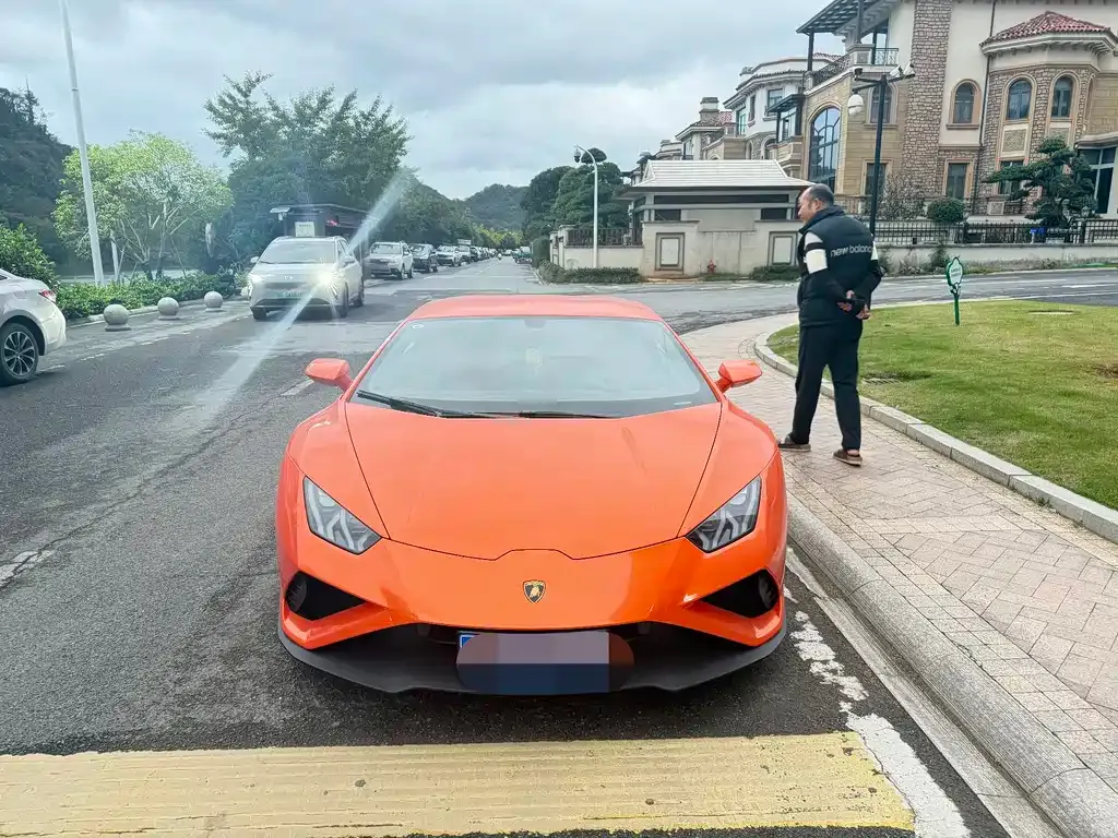 Lamborghini Huracan 2022 из CN, фото 2