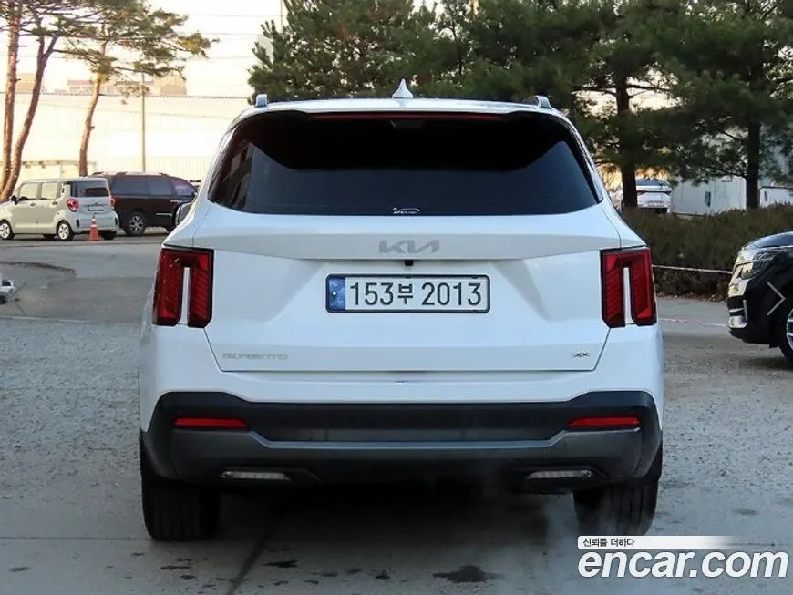 Kia Sorento — фото 4