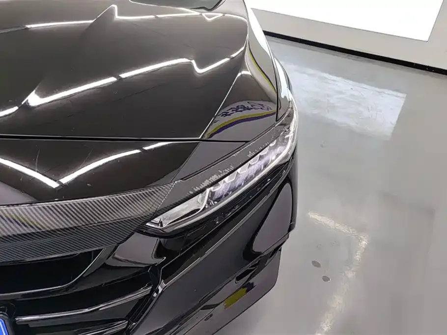 Honda Accord — фото 5