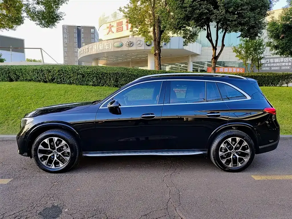 Mercedes-Benz GLC 2023 из CN, фото 3