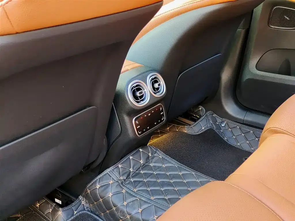 Mercedes-Benz GLC 2023 из CN, фото 9