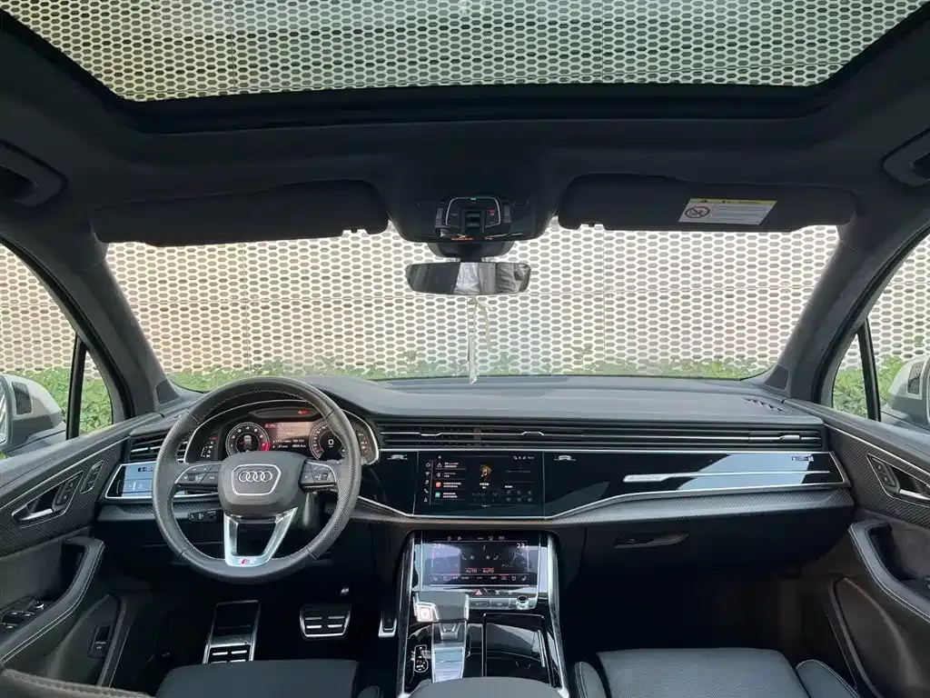 Audi SQ7 — фото 4