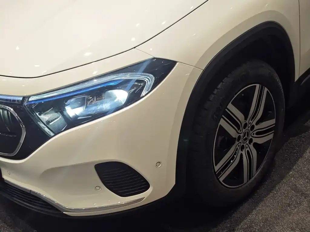 Mercedes-Benz EQA — фото 2