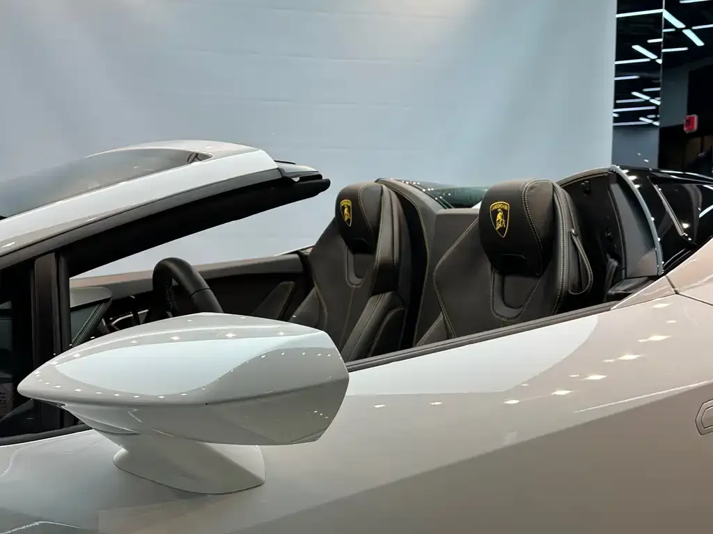 Lamborghini Huracan 2022 из CN, фото 9