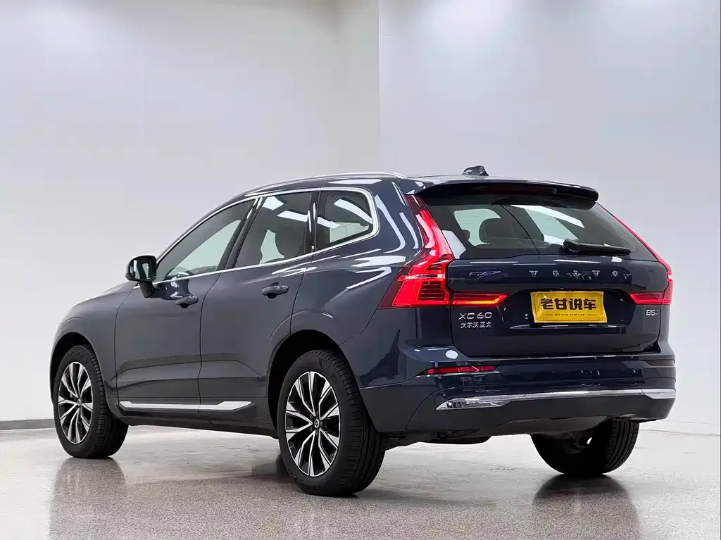 Volvo XC60 2024 из CN, фото 5